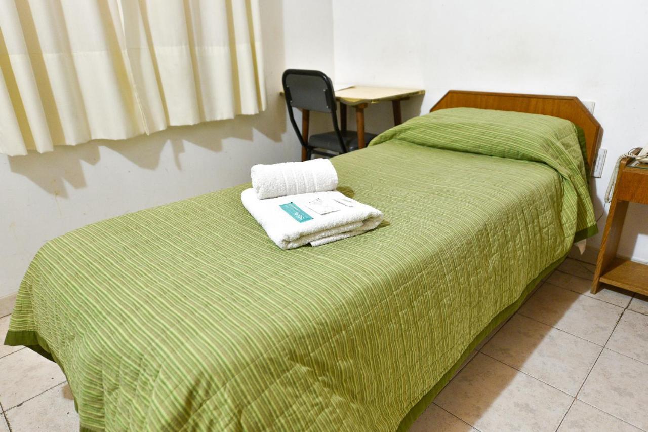Hotel Simon Trenque Lauquen Buitenkant foto