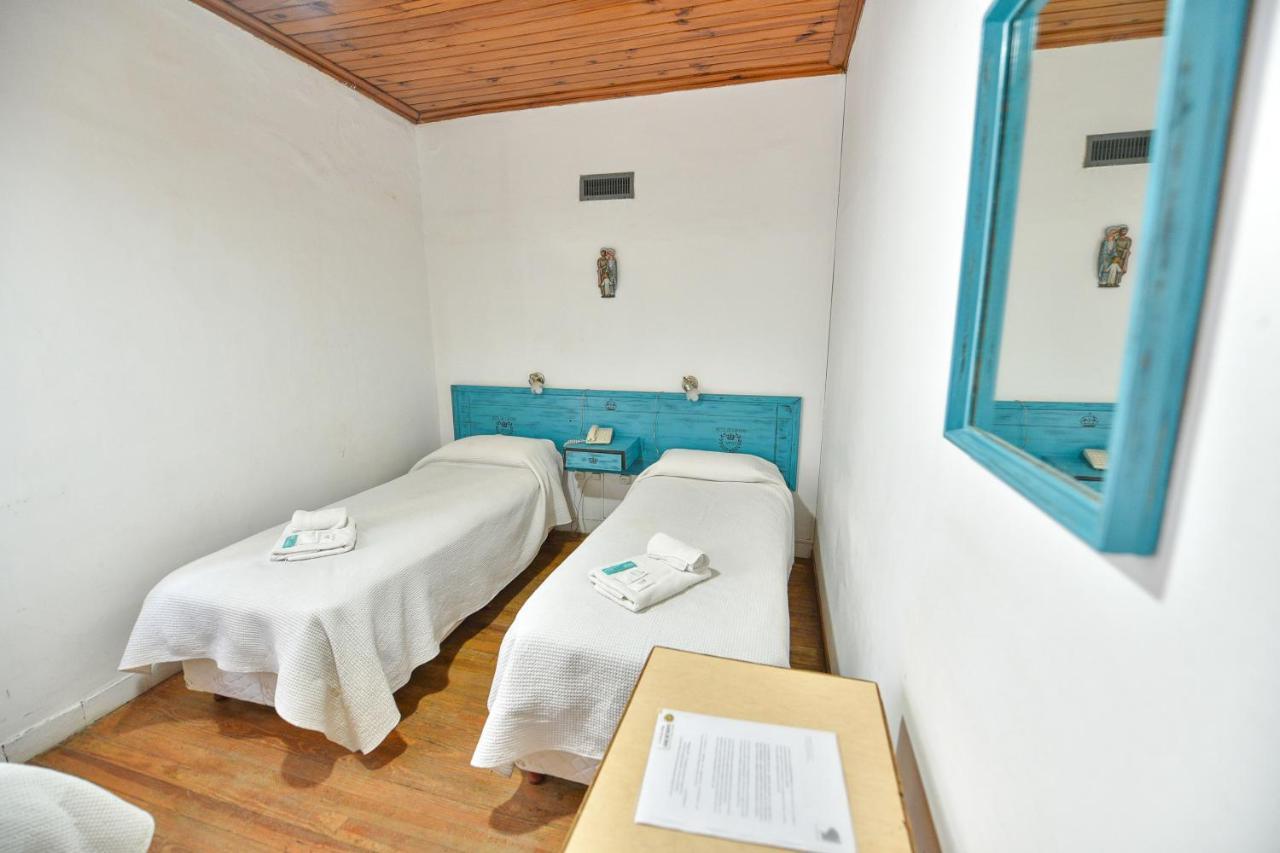Hotel Simon Trenque Lauquen Buitenkant foto