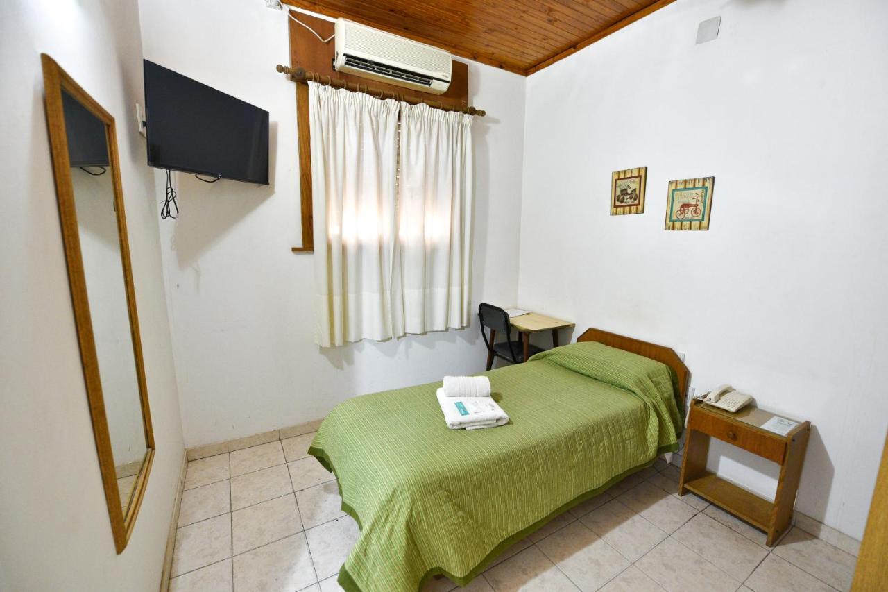 Hotel Simon Trenque Lauquen Buitenkant foto